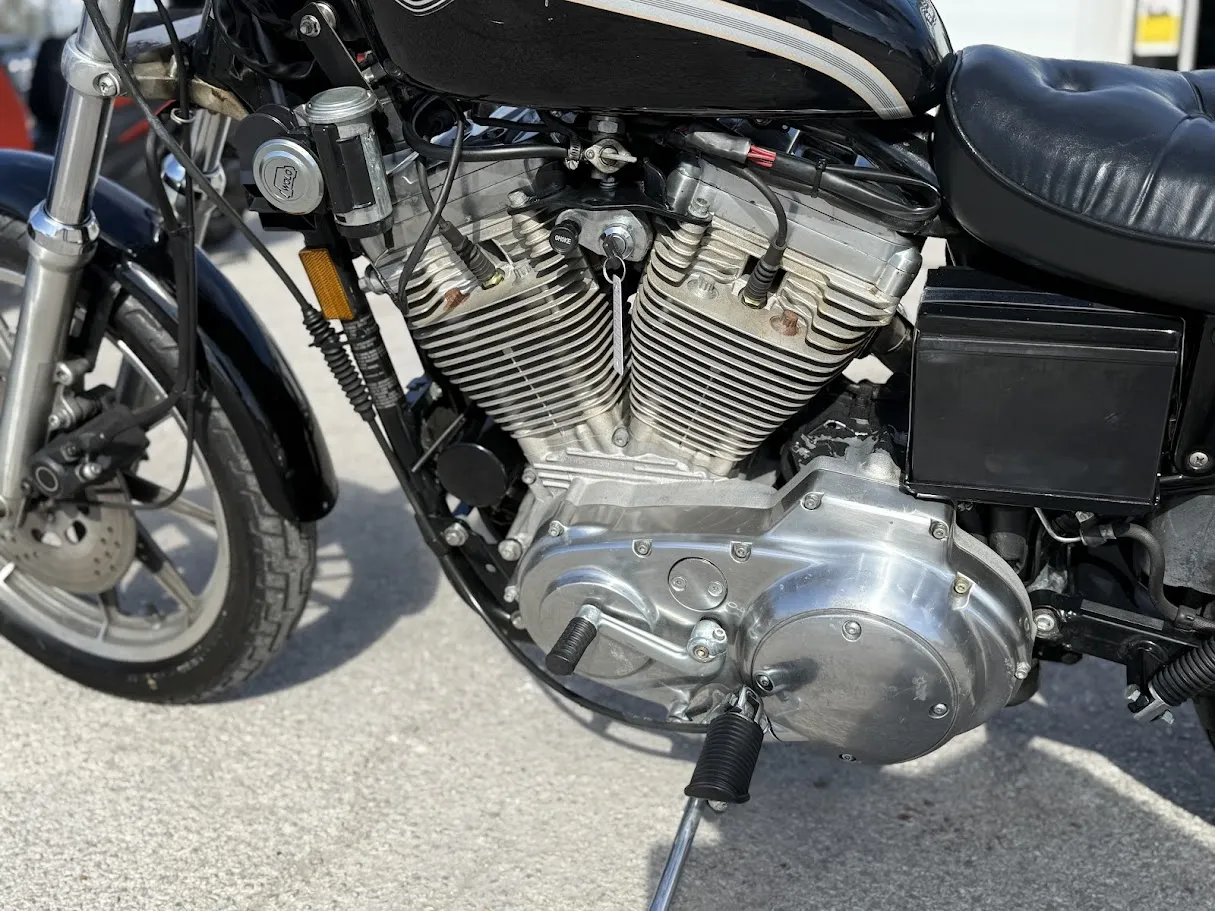 1994 Harley Davidson 883 Sportster, motorcycle detail photo 4, for sale in San Antonio
