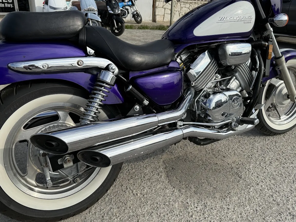 1995 Honda VF750 Magna, motorcycle detail photo 2, for sale in San Antonio