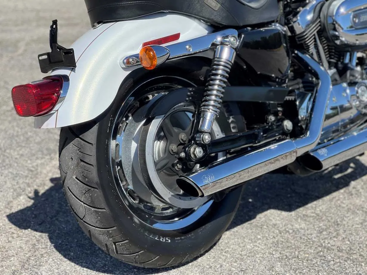 2007 Harley Davidson XL1200 Custom, motorcycle detail photo 5, for sale in San Antonio