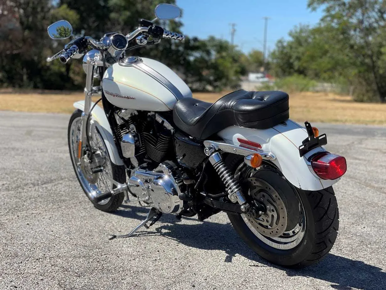 2007 Harley Davidson XL1200 Custom, motorcycle detail photo 6, for sale in San Antonio