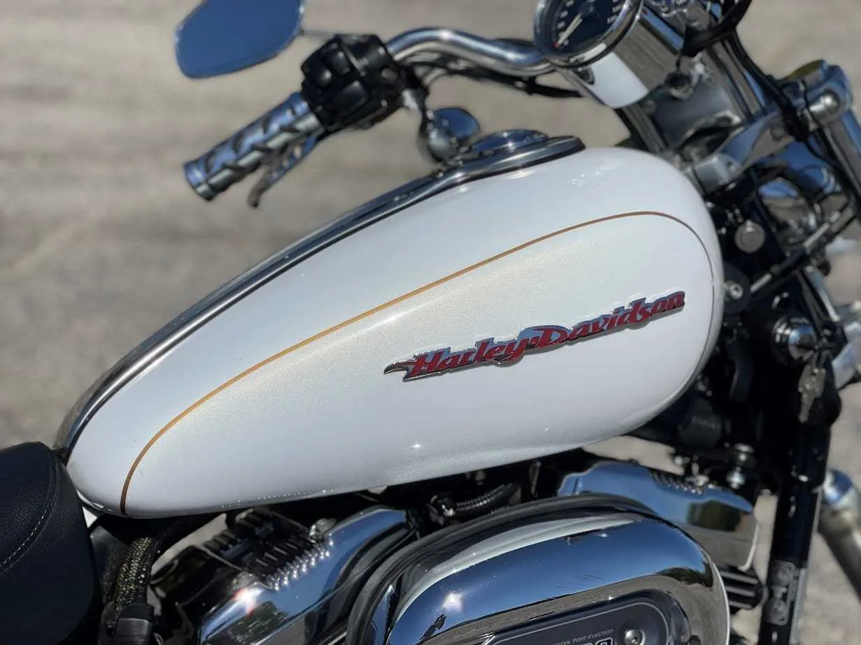 2007 Harley Davidson XL1200 Custom, motorcycle detail photo 10, for sale in San Antonio