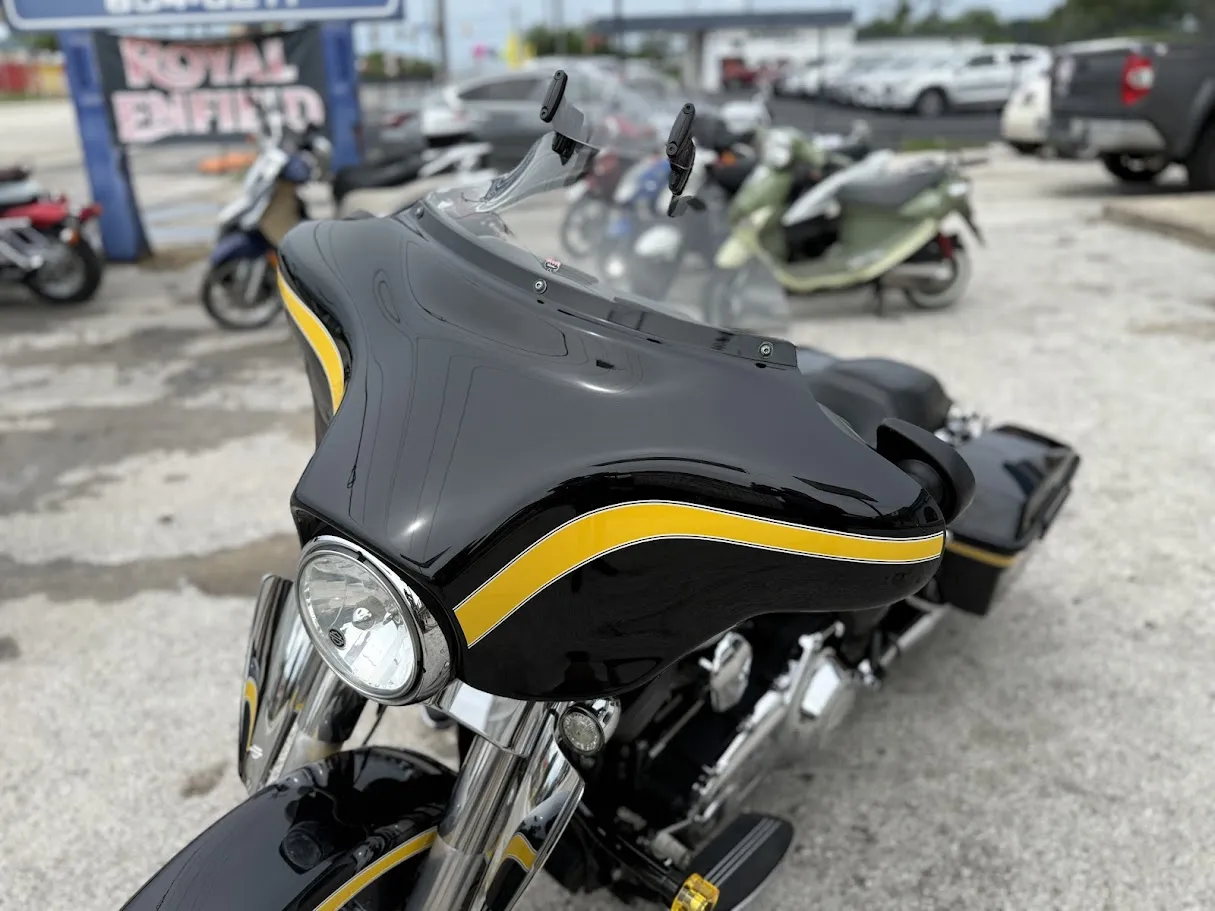2013 Harley Davidson Street Glide 103, motorcycle detail photo 2, for sale in San Antonio