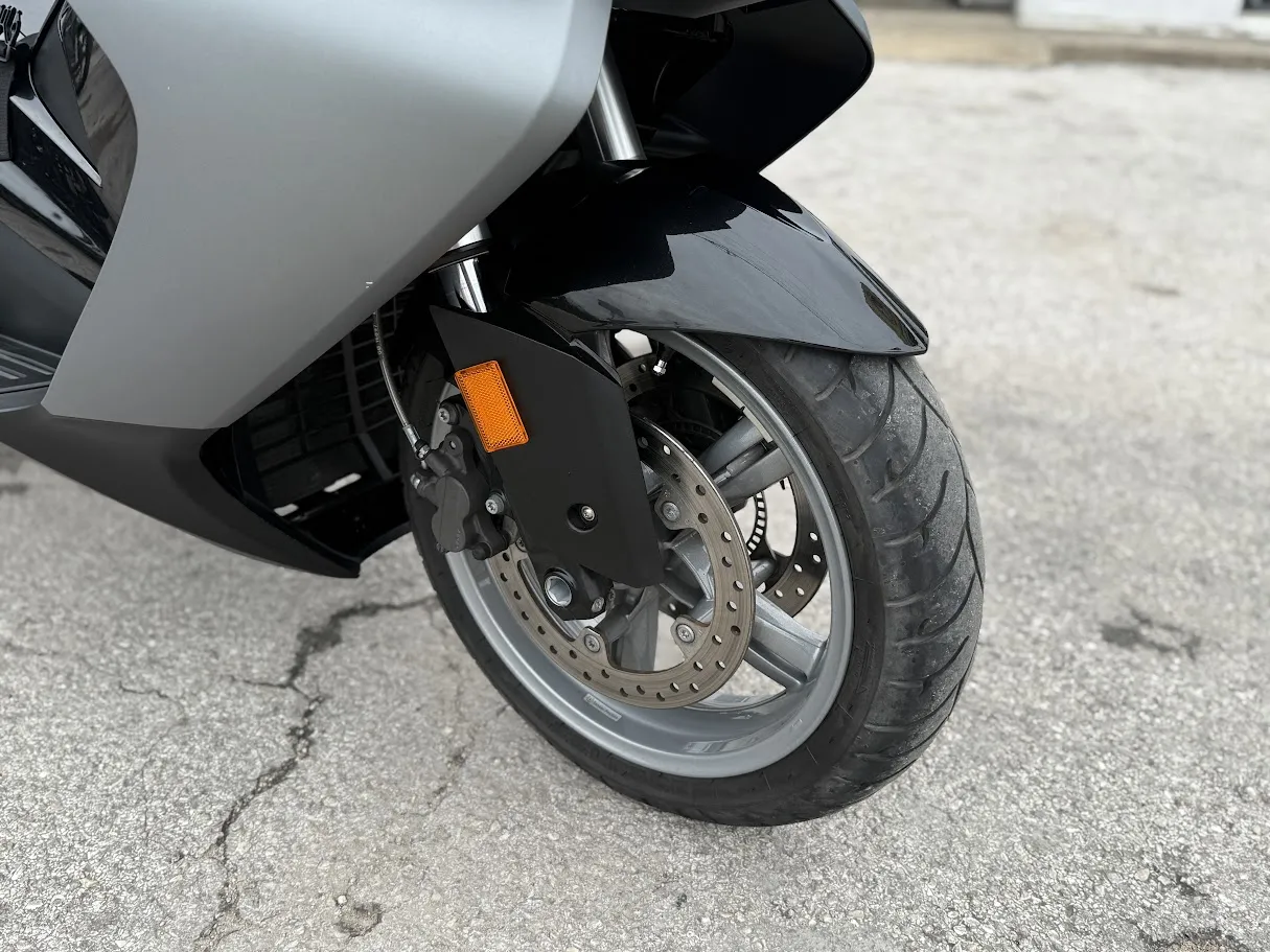 2014 BMW C650GT, motorcycle detail photo 10, for sale in San Antonio