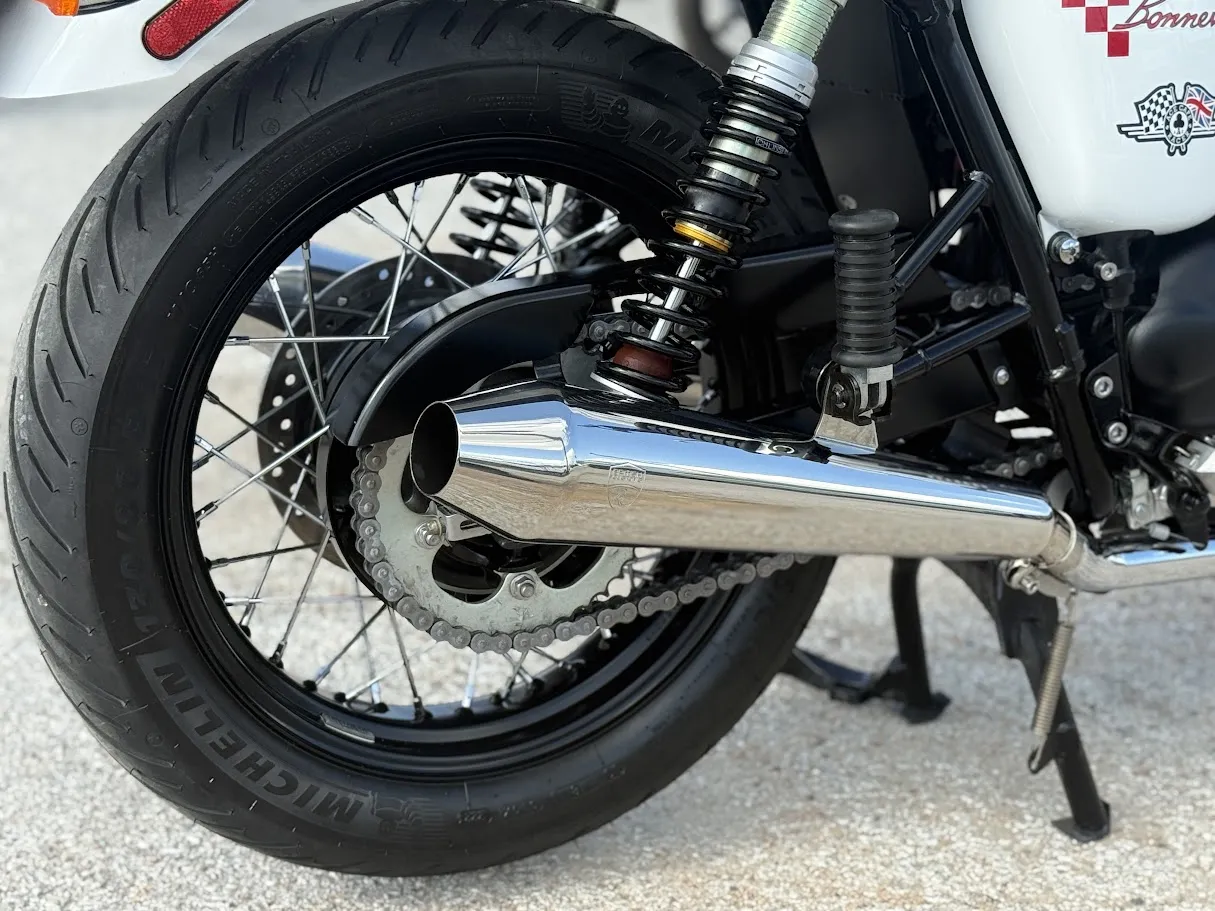 2015 Triumph T214 “Special Edition” Bonneville 900, motorcycle detail photo 16, for sale in San Antonio