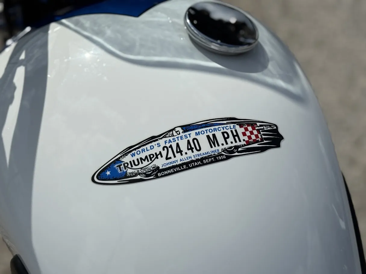 2015 Triumph T214 “Special Edition” Bonneville 900, motorcycle detail photo 4, for sale in San Antonio