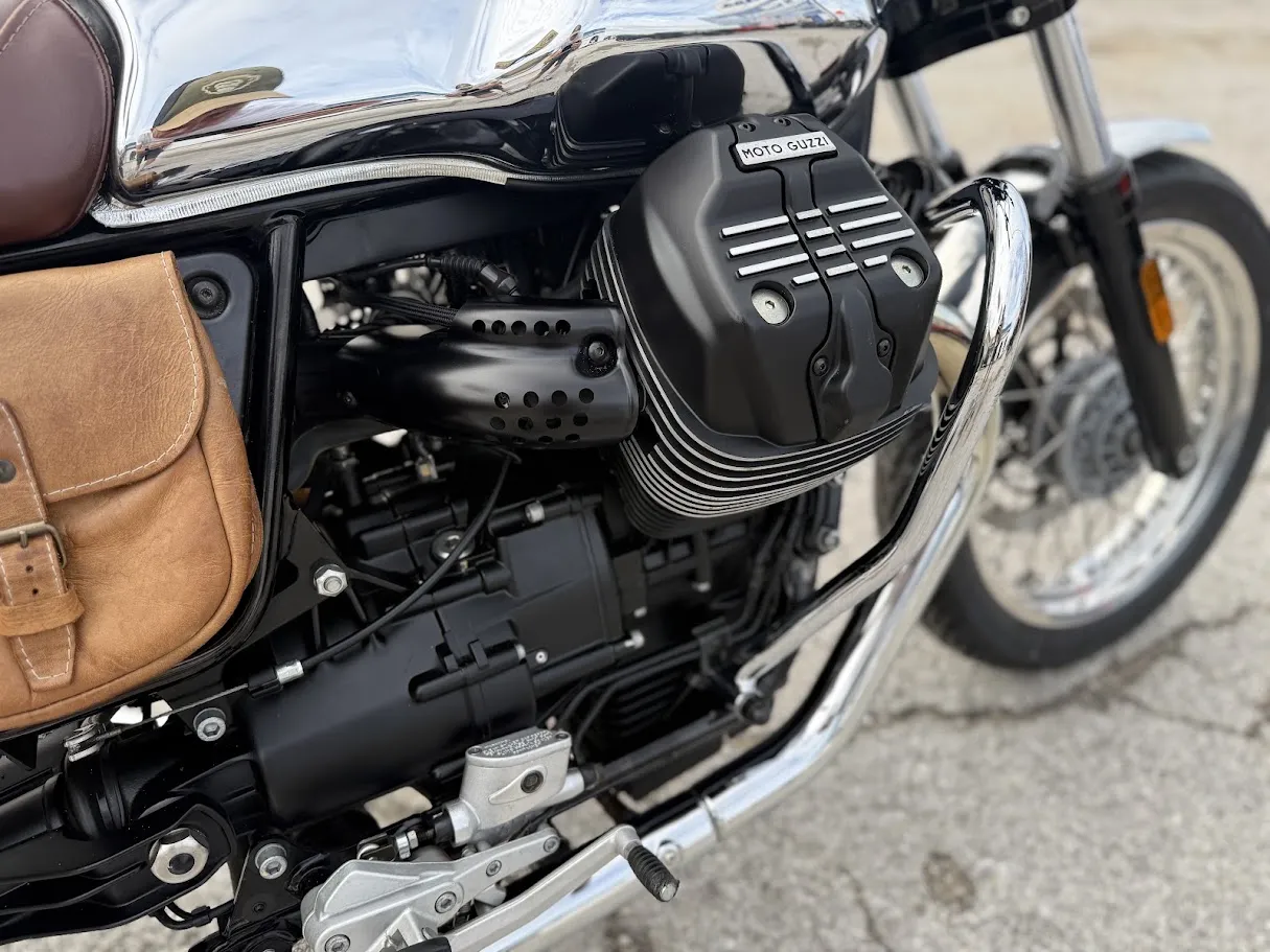 2017 Moto Guzzi V7 50th Anniversary Edition, motorcycle detail photo 3, for sale in San Antonio