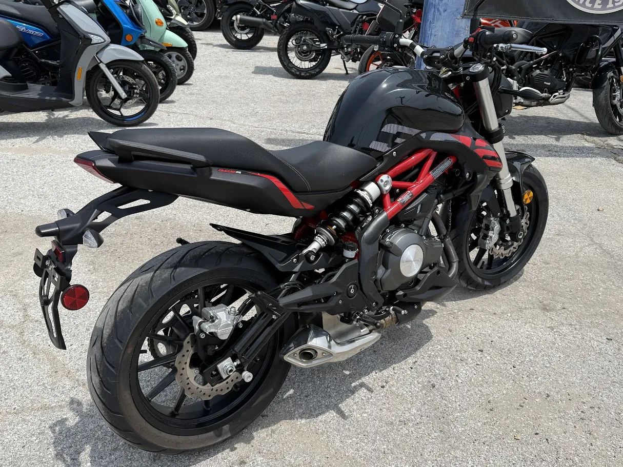 2022 Benelli 302S, motorcycle detail photo 8, for sale in San Antonio