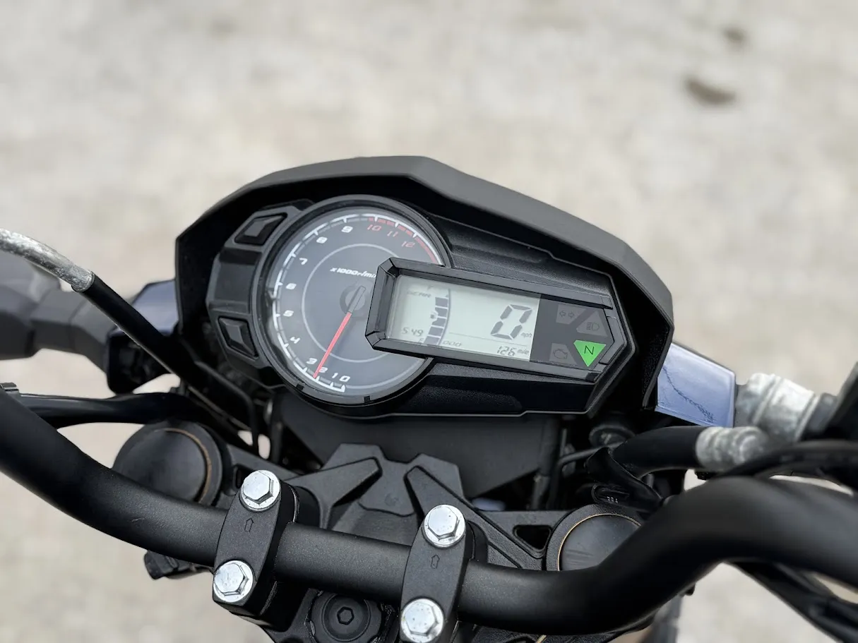 2023 Kawasaki Z125, motorcycle detail photo 4, for sale in San Antonio
