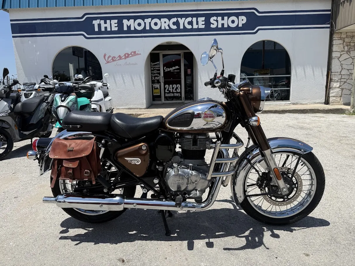 2023 Royal Enfield Classic 350 Chrome, motorcycle detail photo 2, for sale in San Antonio