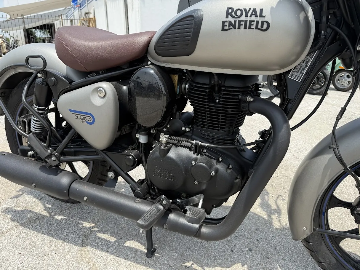 2023 Royal Enfield Classic 350 Dark Gun Metal, motorcycle detail photo 9, for sale in San Antonio