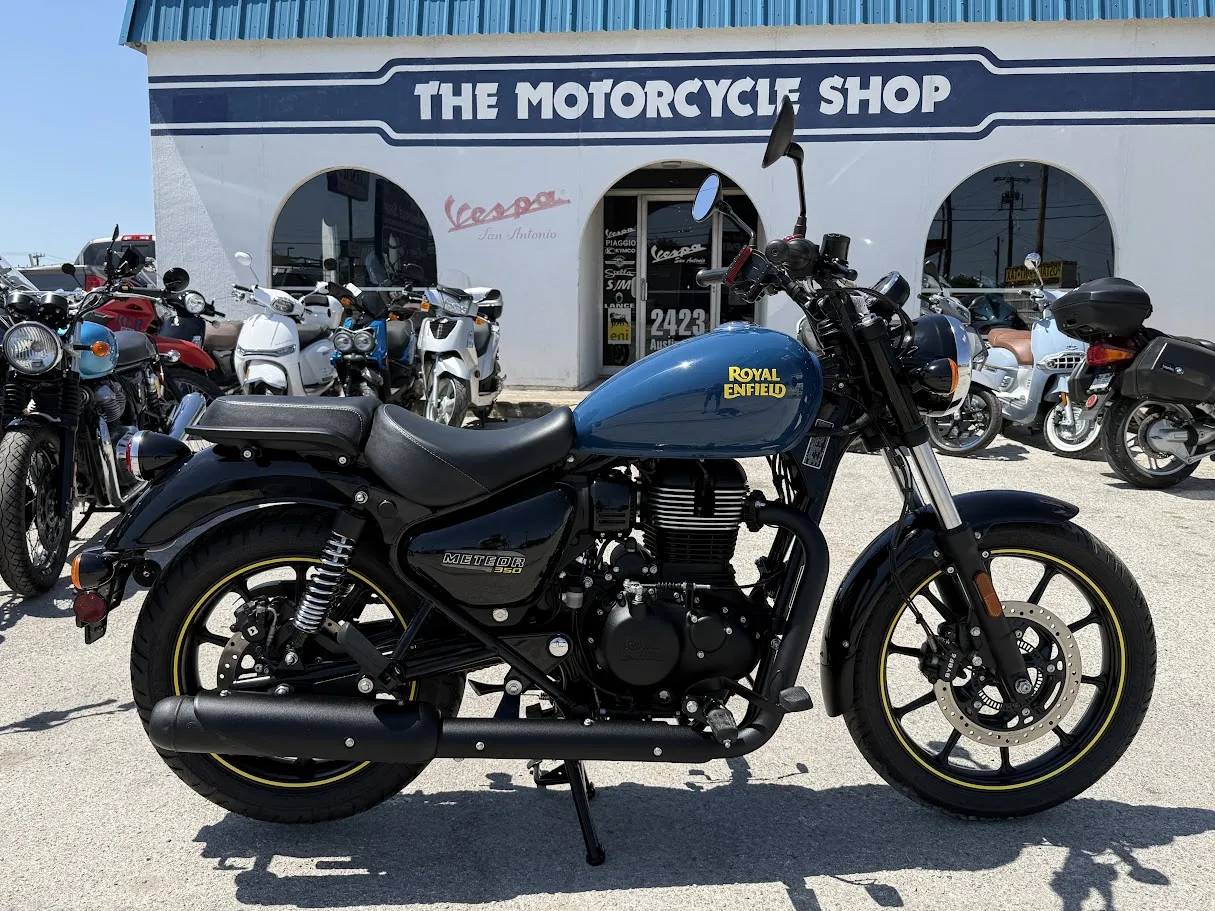 2023 Royal Enfield Meteor 350 Fireball Blue, motorcycle detail photo 2, for sale in San Antonio