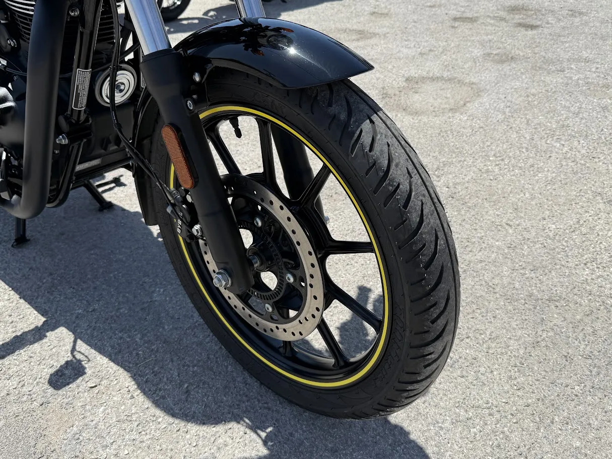 2023 Royal Enfield Meteor 350 Fireball Blue, motorcycle detail photo 11, for sale in San Antonio