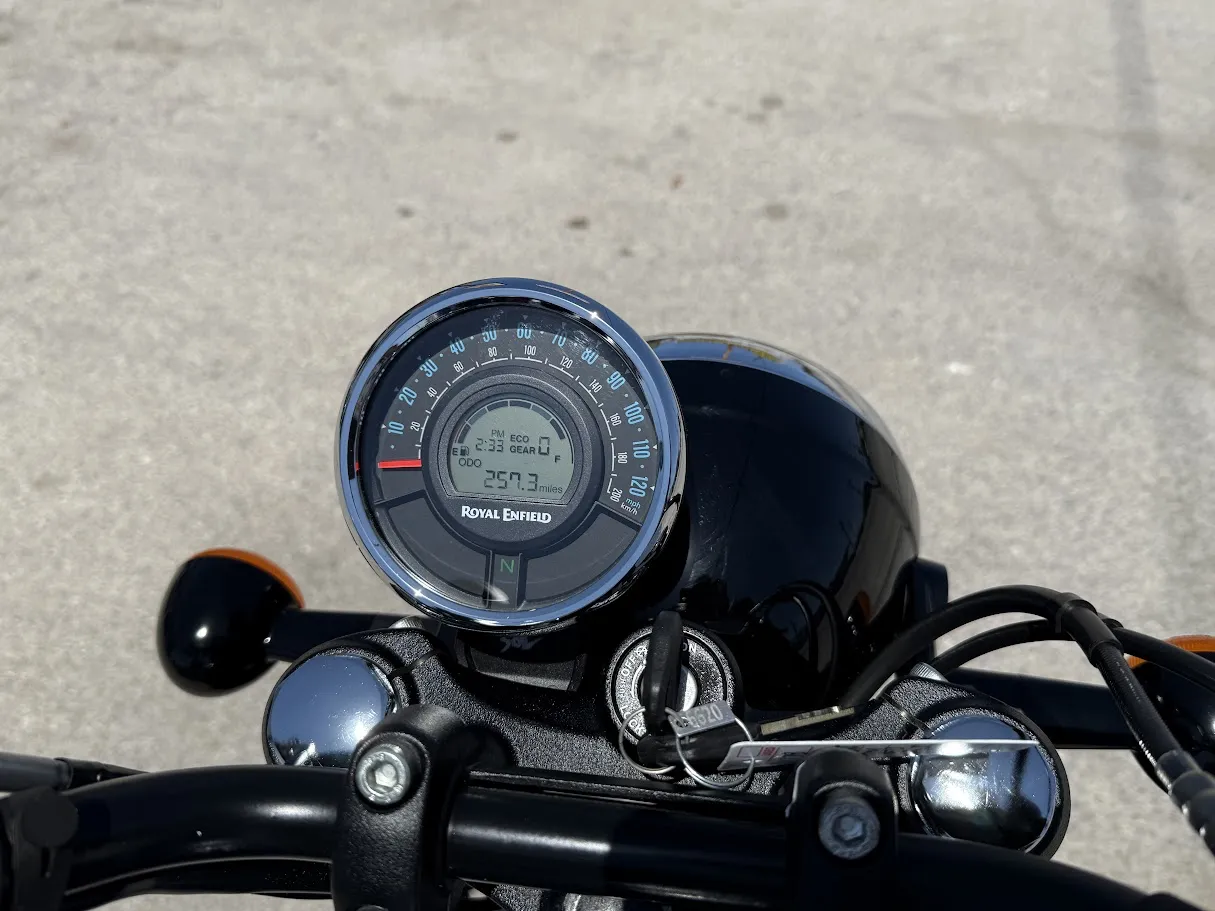 2023 Royal Enfield Meteor 350 Fireball Blue, motorcycle detail photo 10, for sale in San Antonio