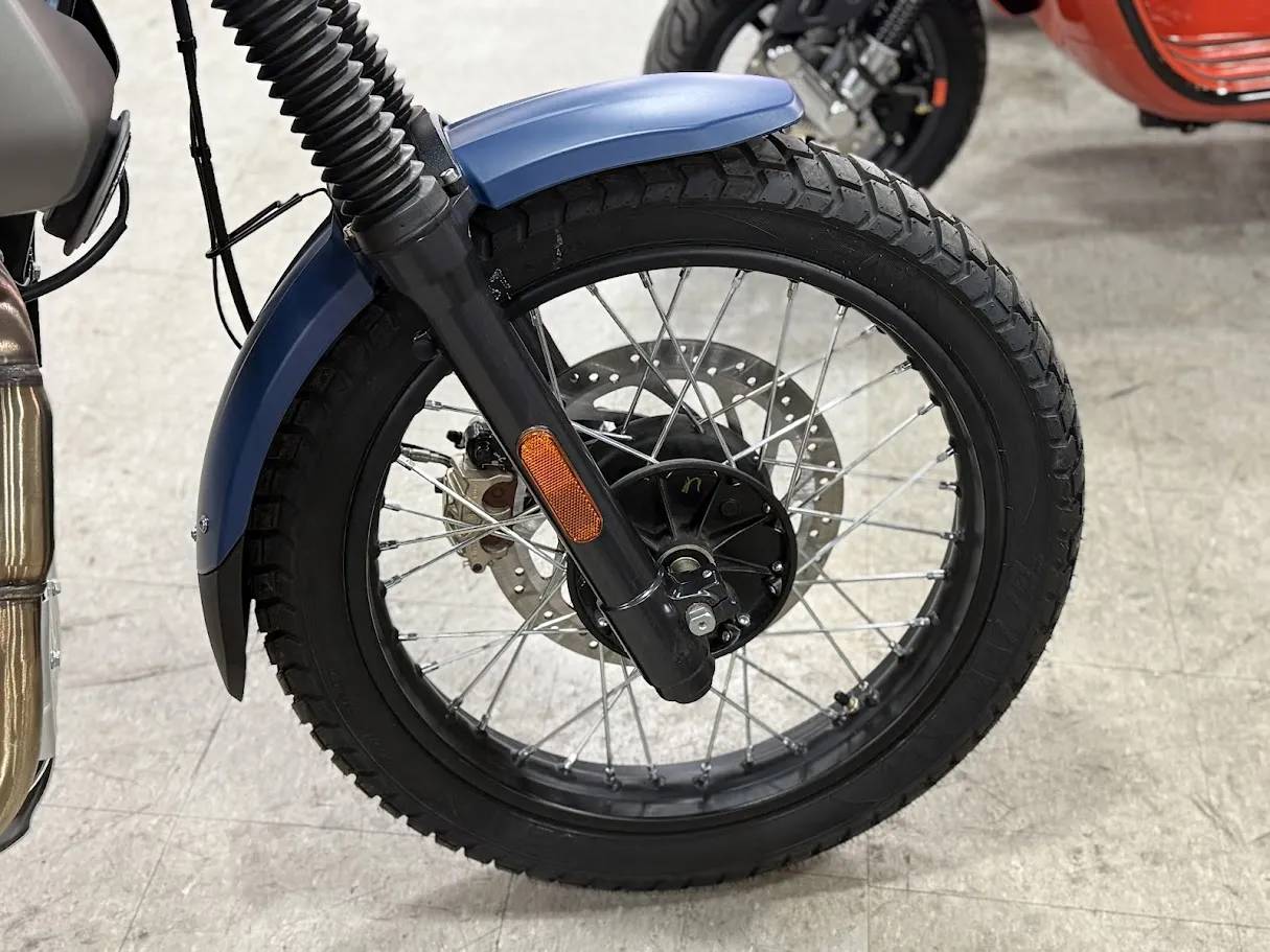 2023 Royal Enfield Last New Scram 411, motorcycle detail photo 4, for sale in San Antonio