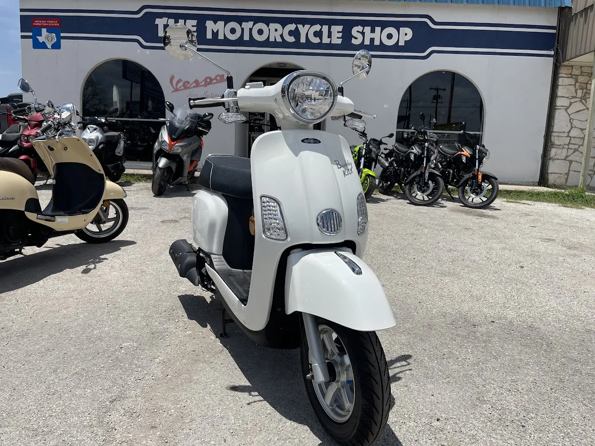 New 2022 Genuine Scooter Buddy Kick 125i $600 OFF MSRP! in stock color, side profile, at The Motorcycle Shop San Antonio