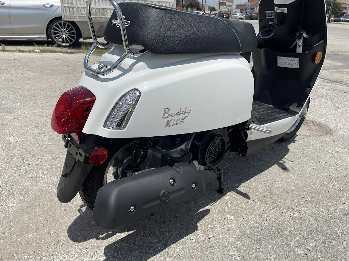2022 Genuine Scooter Buddy Kick 125i $600 OFF MSRP!, motorcycle detail photo 9, for sale in San Antonio