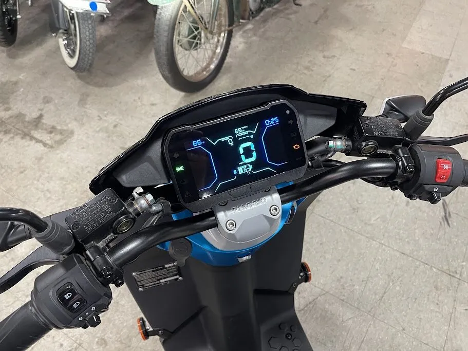 2022 Piaggio 1 Active Electric Scooter $1000 OFF MSRP!, motorcycle detail photo 9, for sale in San Antonio