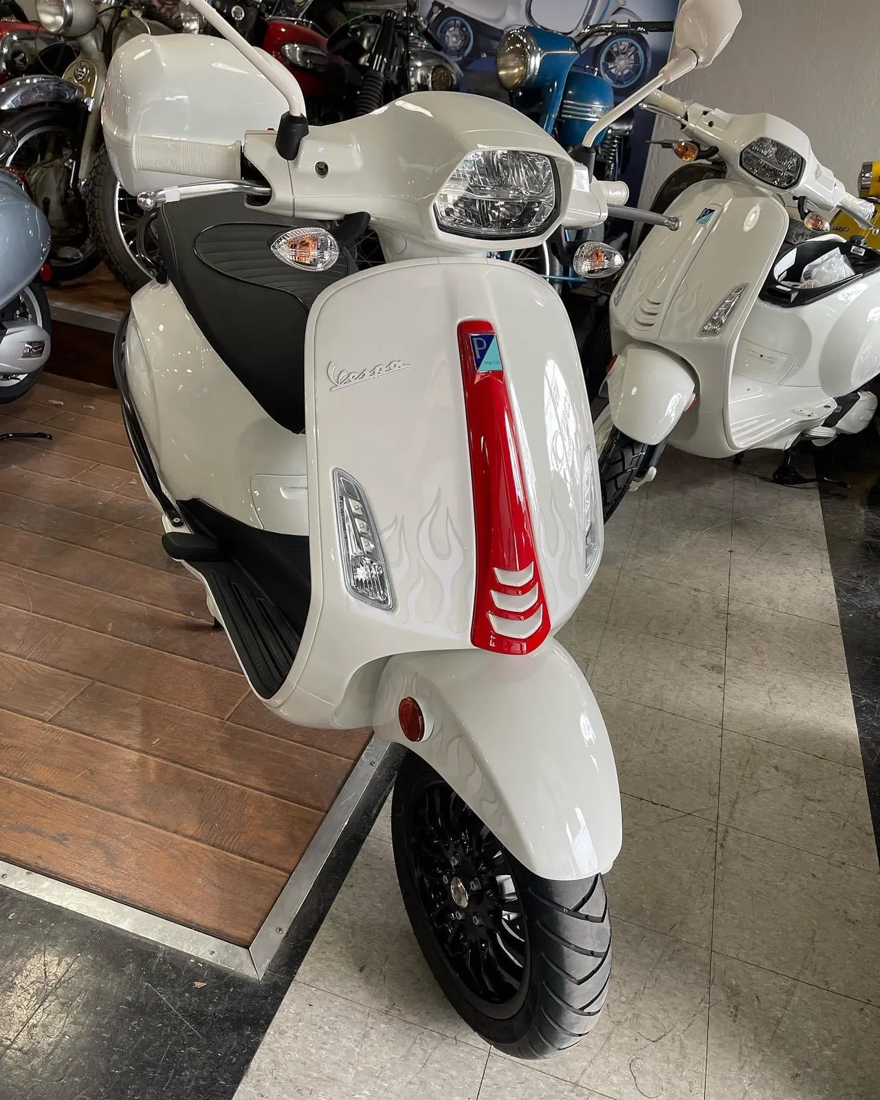 2023 Vespa Sprint 150 Sport “Justin Beiber” Special Edition with VESPA PROMO!!, motorcycle detail photo 3, for sale in San Antonio