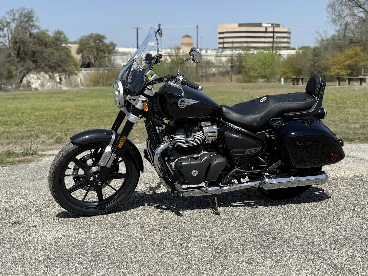 2024 Royal Enfield Super Meteor 650 Now comes with the full touring kit!, motorcycle detail photo 8, for sale in San Antonio