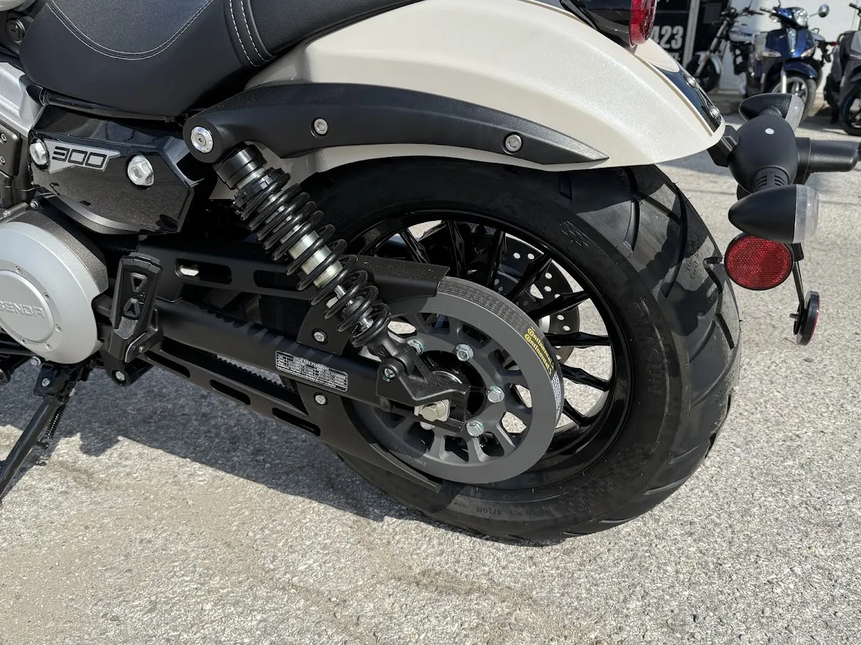 Benda Chinchilla 300, motorcycle detail photo 3, for sale in San Antonio
