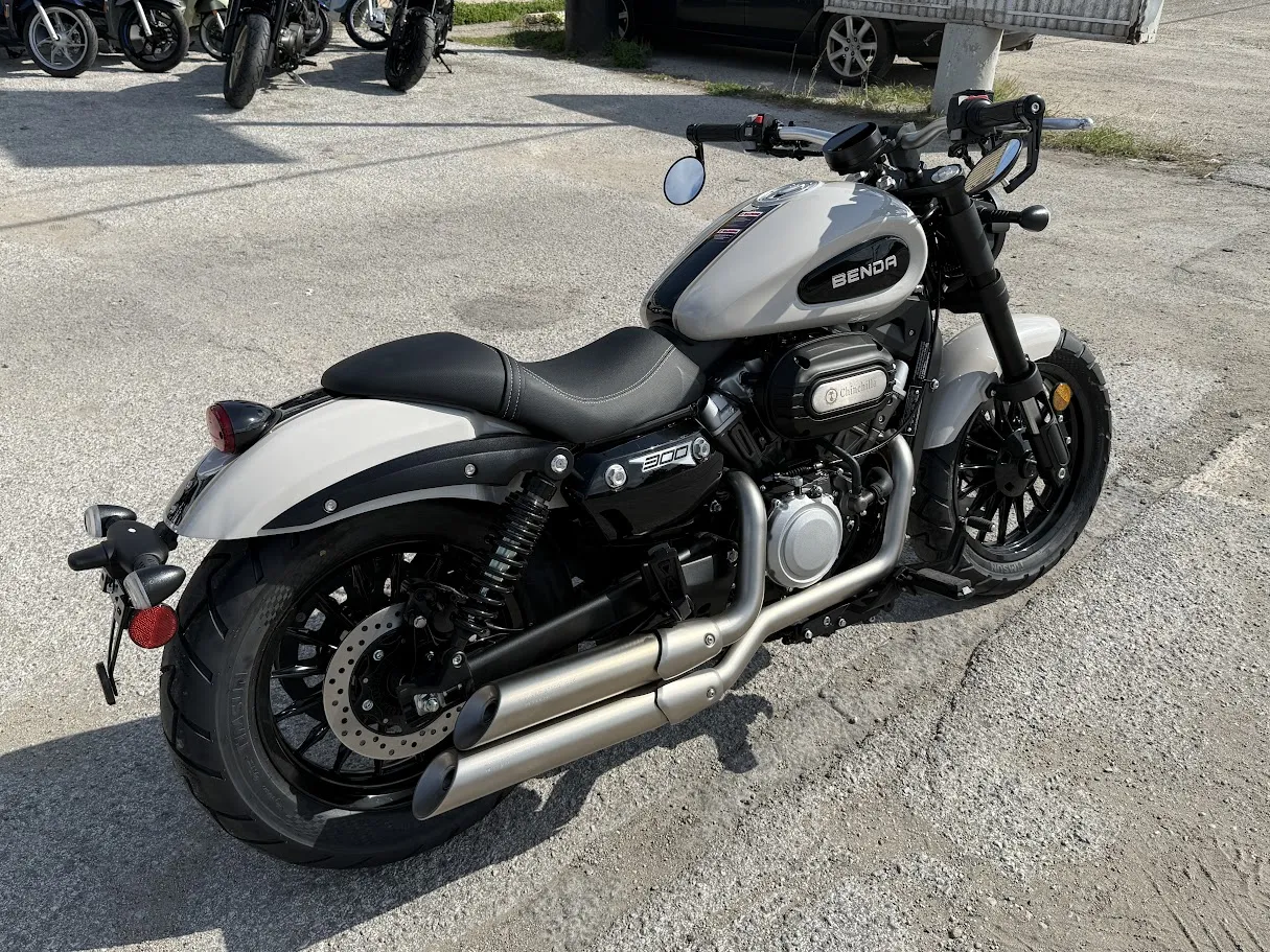 Benda Chinchilla 300, motorcycle detail photo 6, for sale in San Antonio