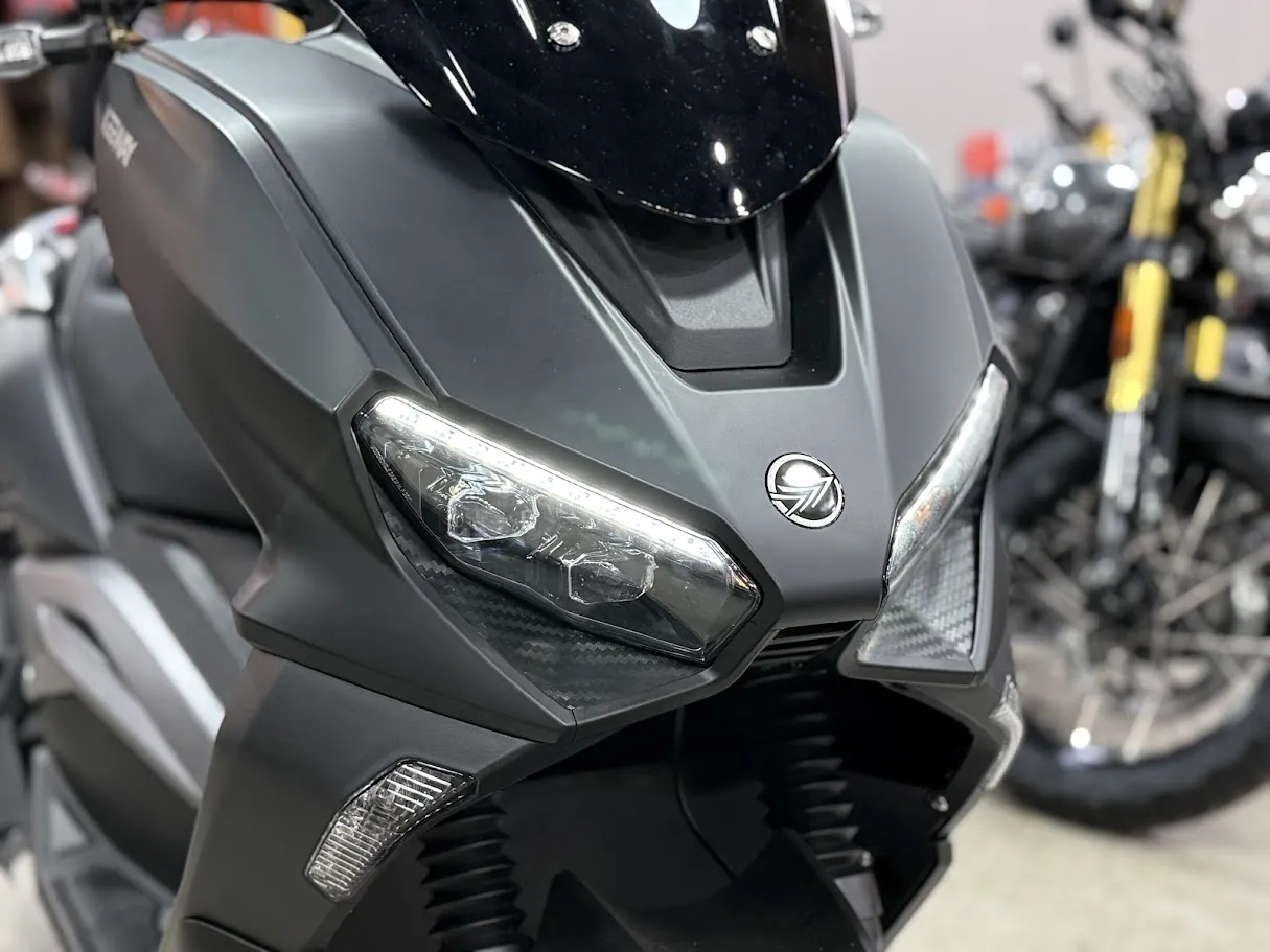 New Keeway Vieste 200 in stock color, side profile, at The Motorcycle Shop San Antonio