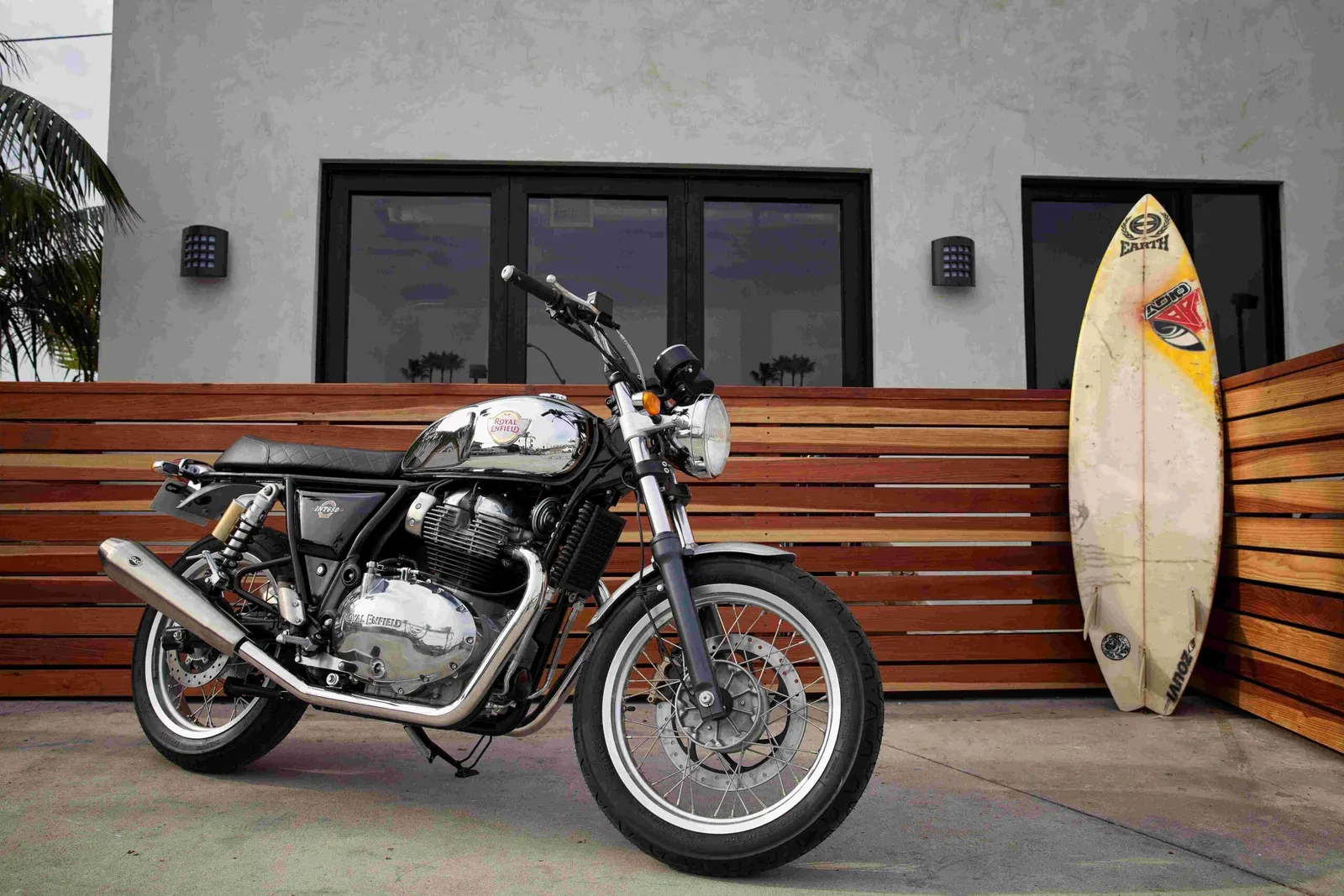 Royal Enfield INT 650 End of Year Sale! Up to $1000.00 OFF MSRP!, motorcycle detail photo 4, for sale in San Antonio
