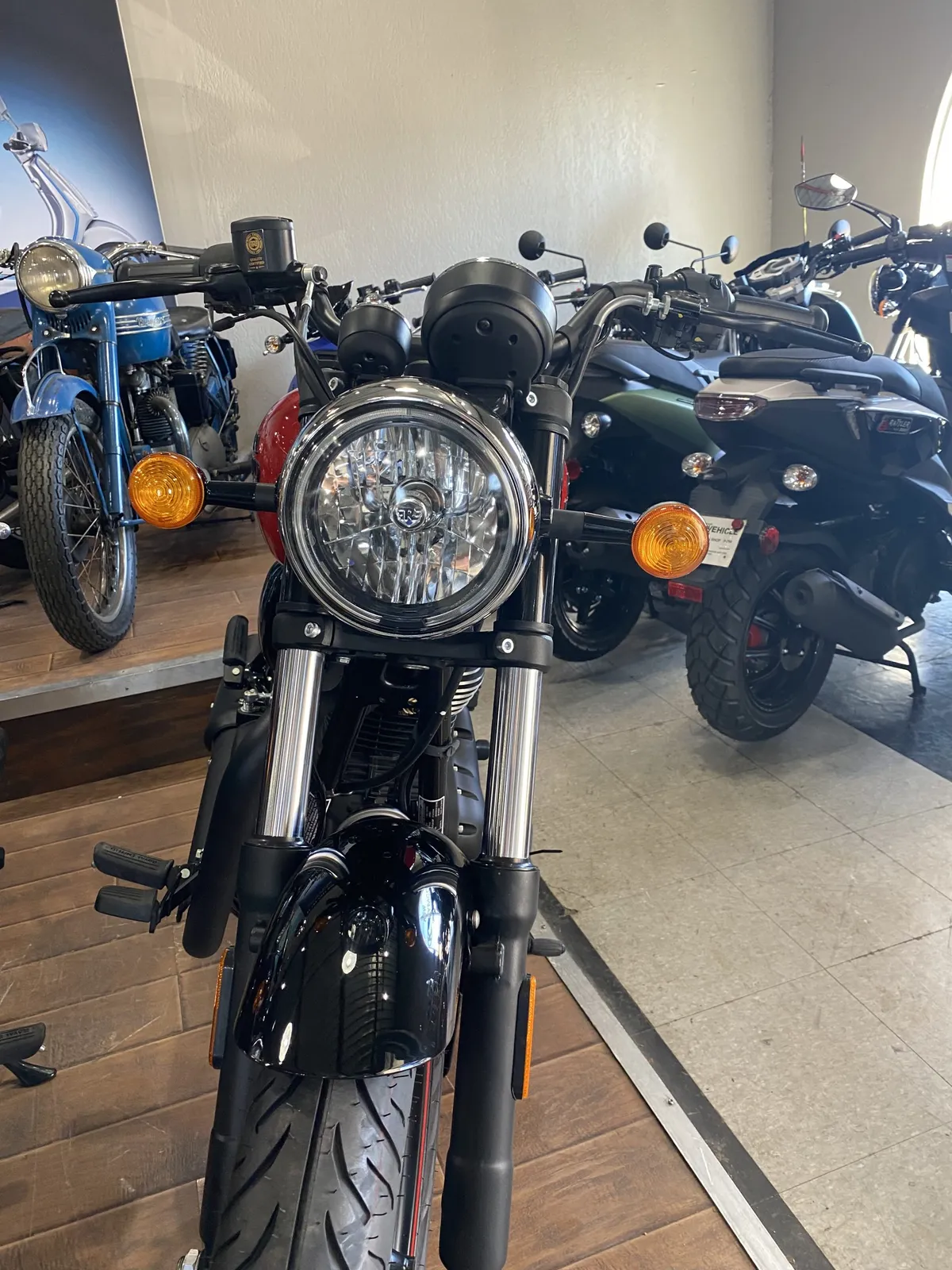 Royal Enfield Meteor 350, motorcycle detail photo 6, for sale in San Antonio