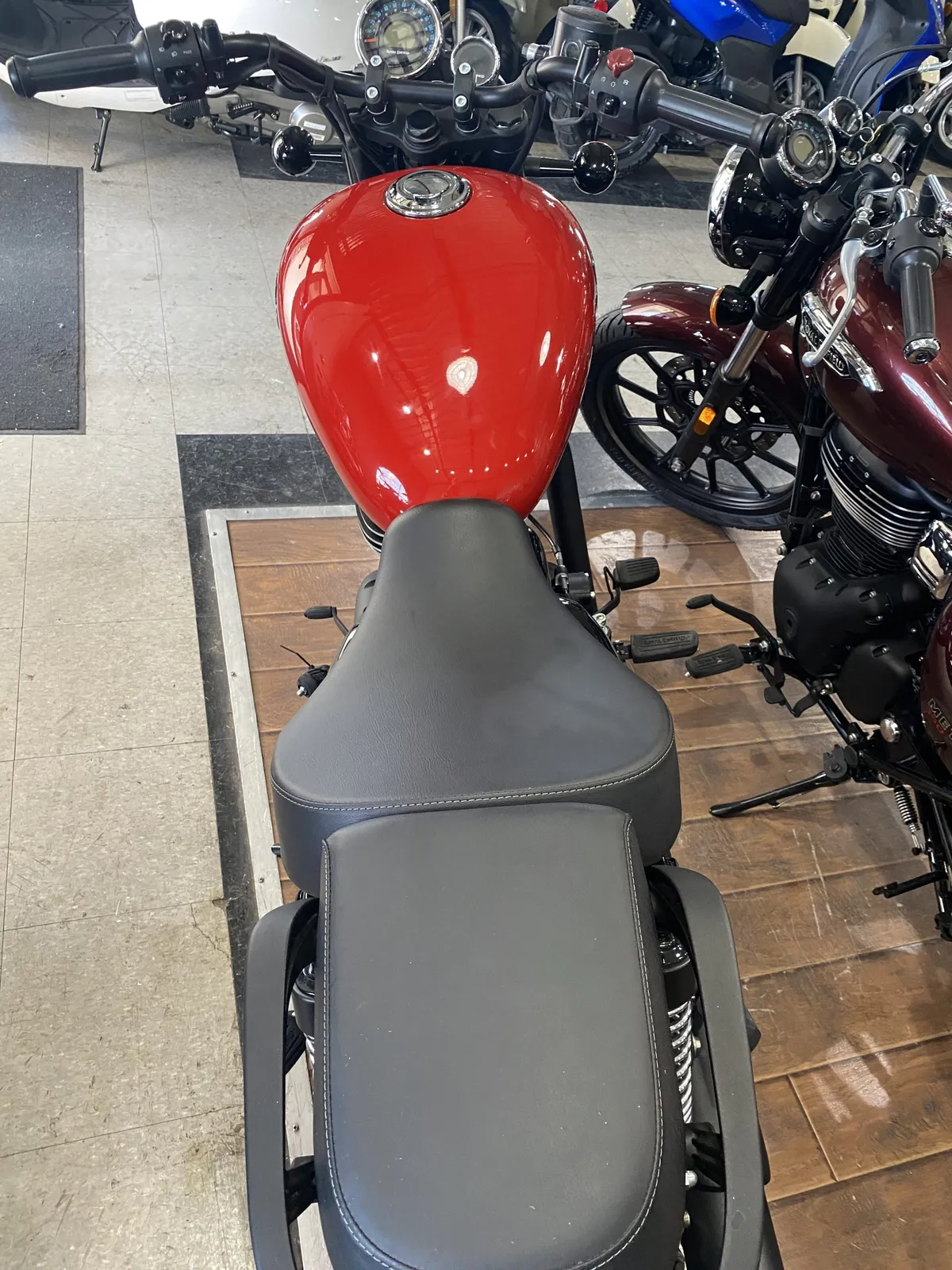 Royal Enfield Meteor 350, motorcycle detail photo 7, for sale in San Antonio