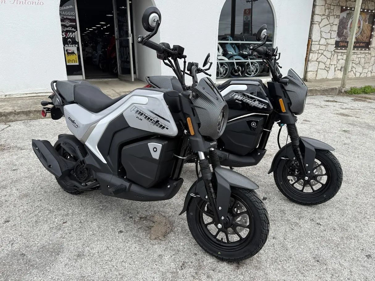 New Lance Scootstar Prostar 150 in stock color, side profile, at The Motorcycle Shop San Antonio
