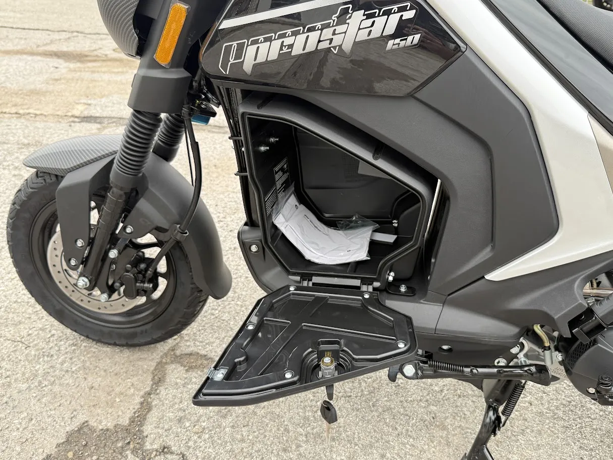 Lance Scootstar Prostar 150, motorcycle detail photo 7, for sale in San Antonio