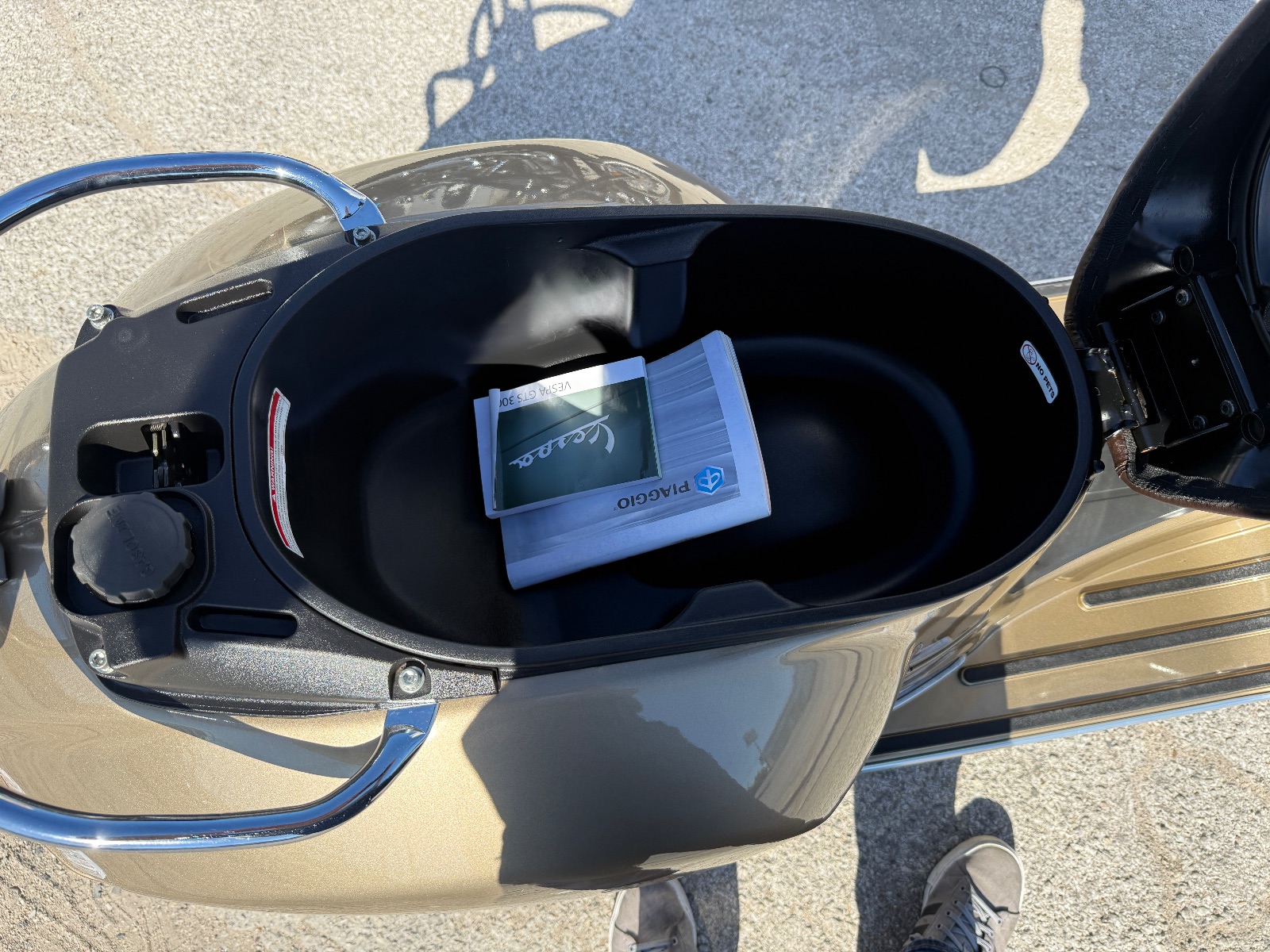 2013 Vespa GTS300, listing photo 6 at The Motorcycle Shop