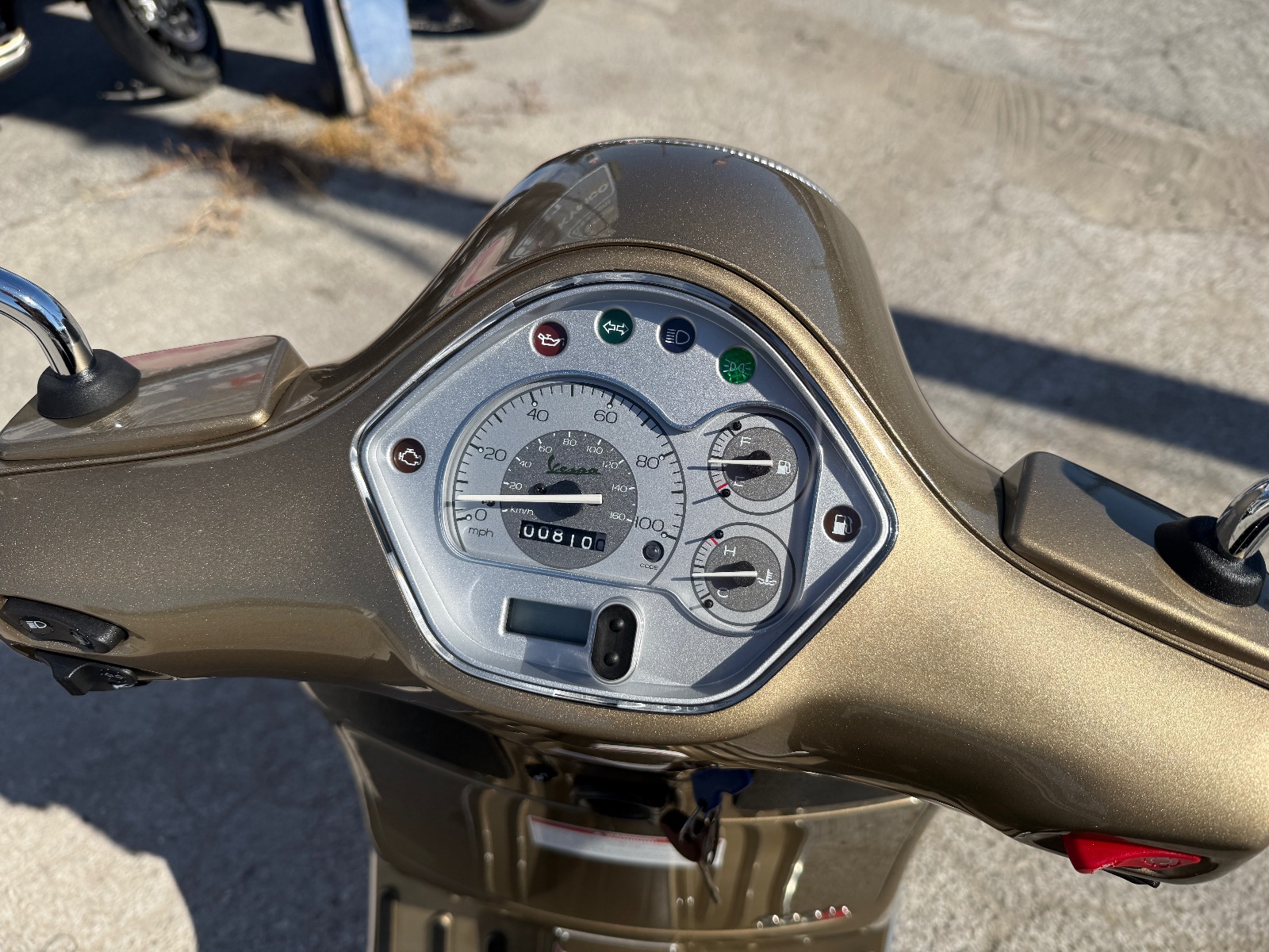 2013 Vespa GTS300, listing photo 7 at The Motorcycle Shop