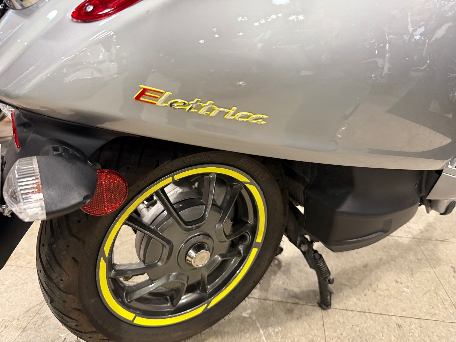 2023 Vespa Elettrica 70, photo 8