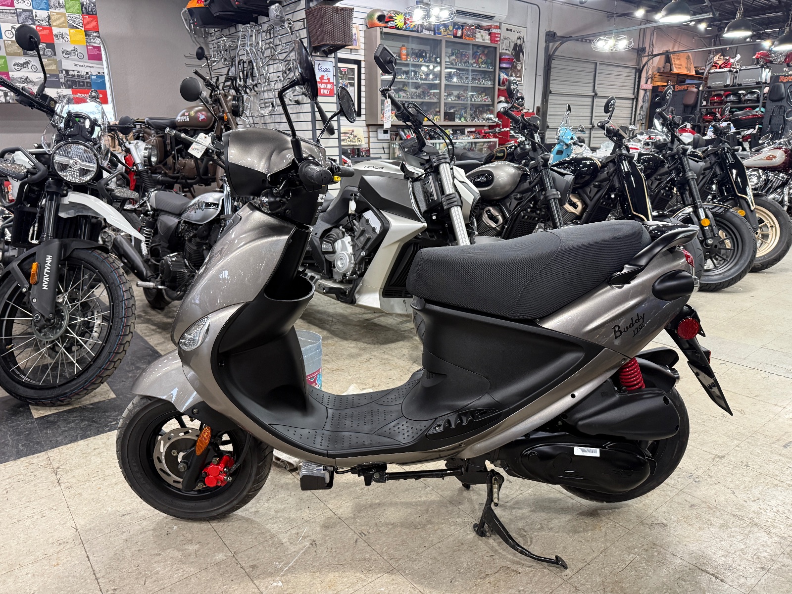 2022 Genuine Buddy 170i, photo 1