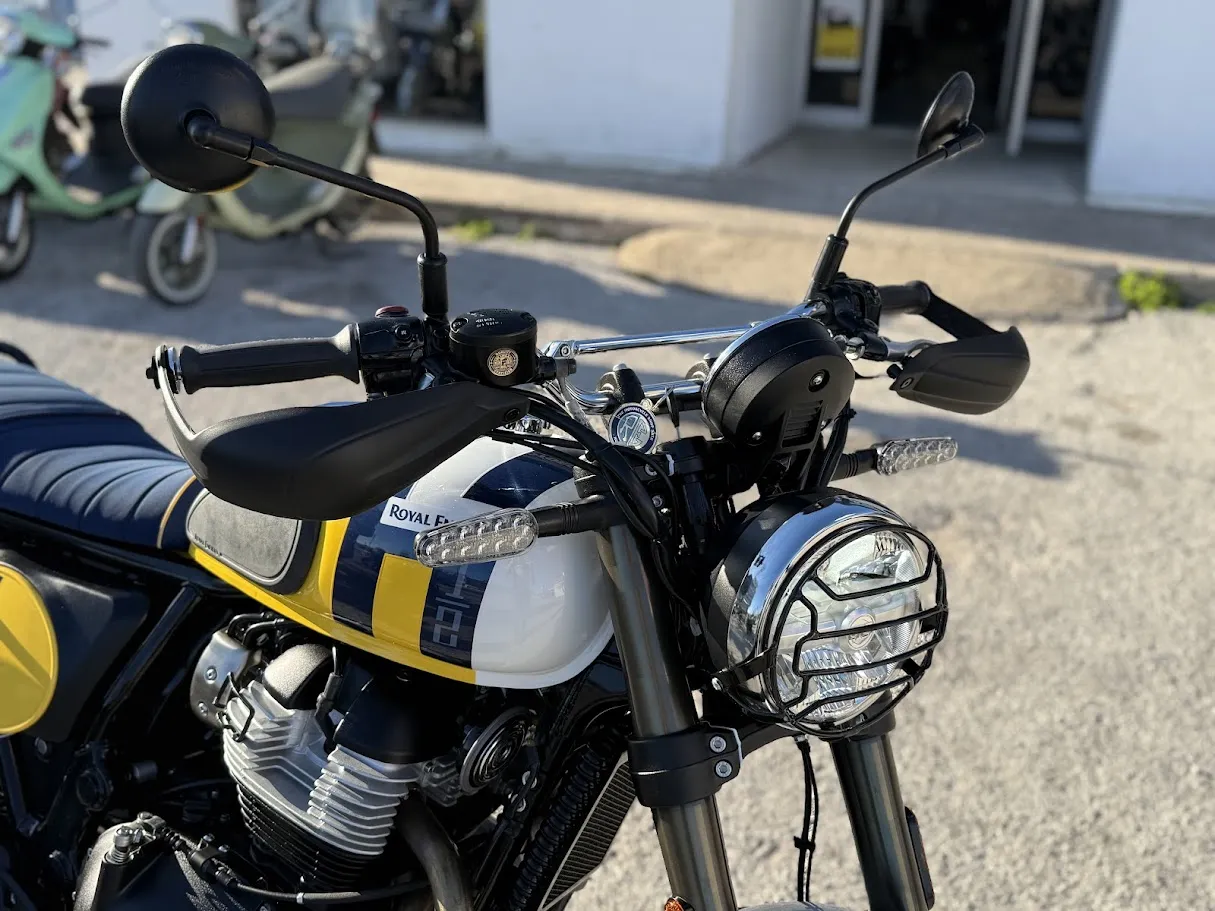 2025 Royal Enfield =SALE= Demo   Bear 650, motorcycle detail photo 4, for sale in San Antonio