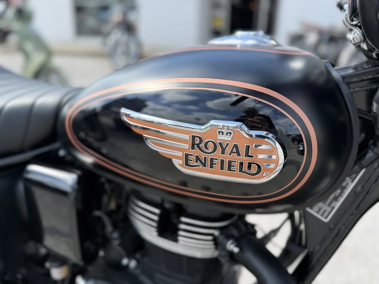 New 2024 Royal Enfield =SALE= New   Bullet 350 =SALE= in stock color, side profile, at The Motorcycle Shop San Antonio