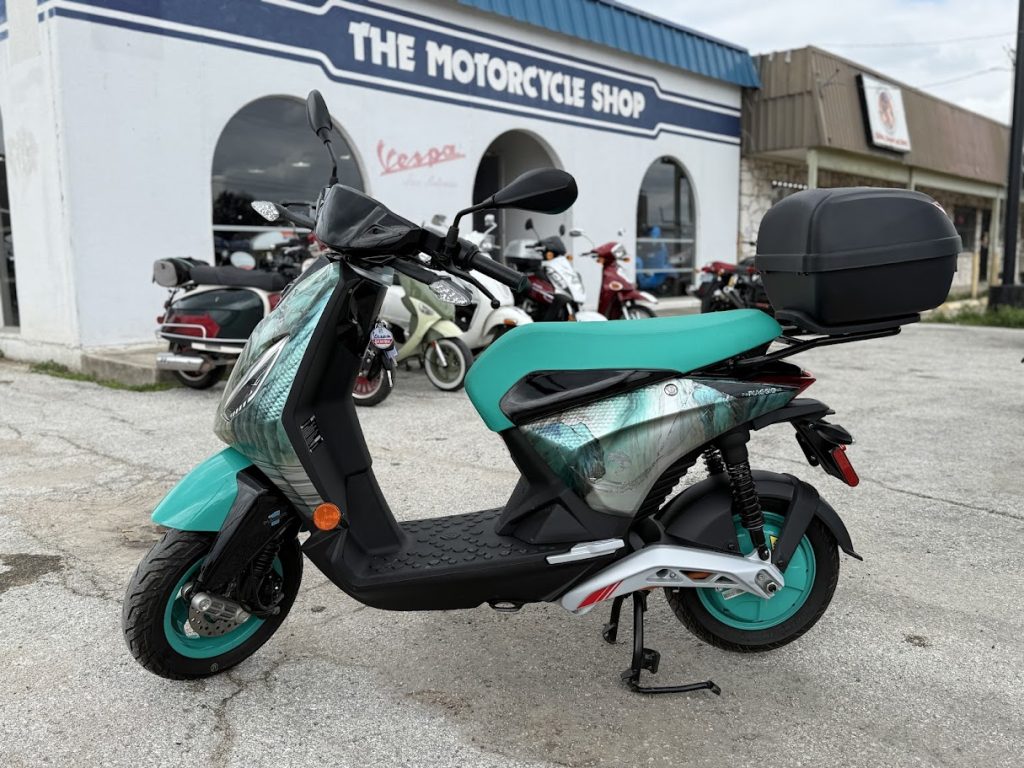 2022 Piaggio Active 1 Electric Scooter - Photo 1