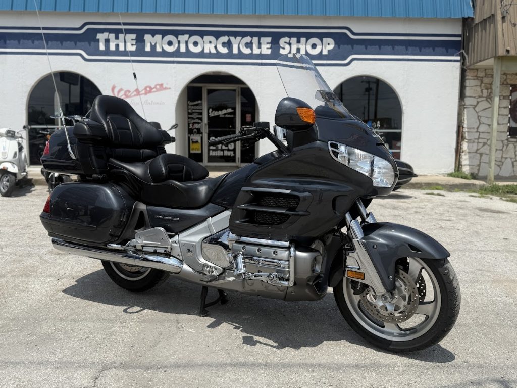 2005 Honda GL1800 Goldwing - Photo 1