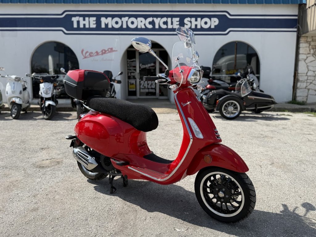 2023 Vespa Sprint 150 - Photo 1