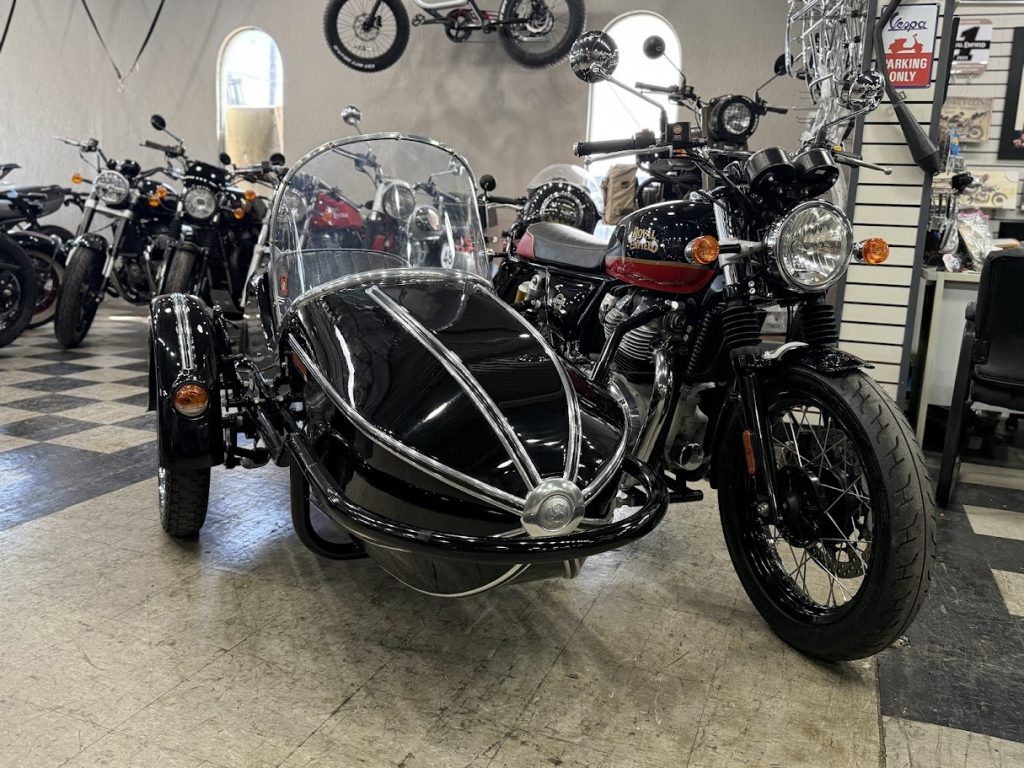 2023 Royal Enfield INT650 w/ Watsonian Grand Prix Sidecar - Photo 1