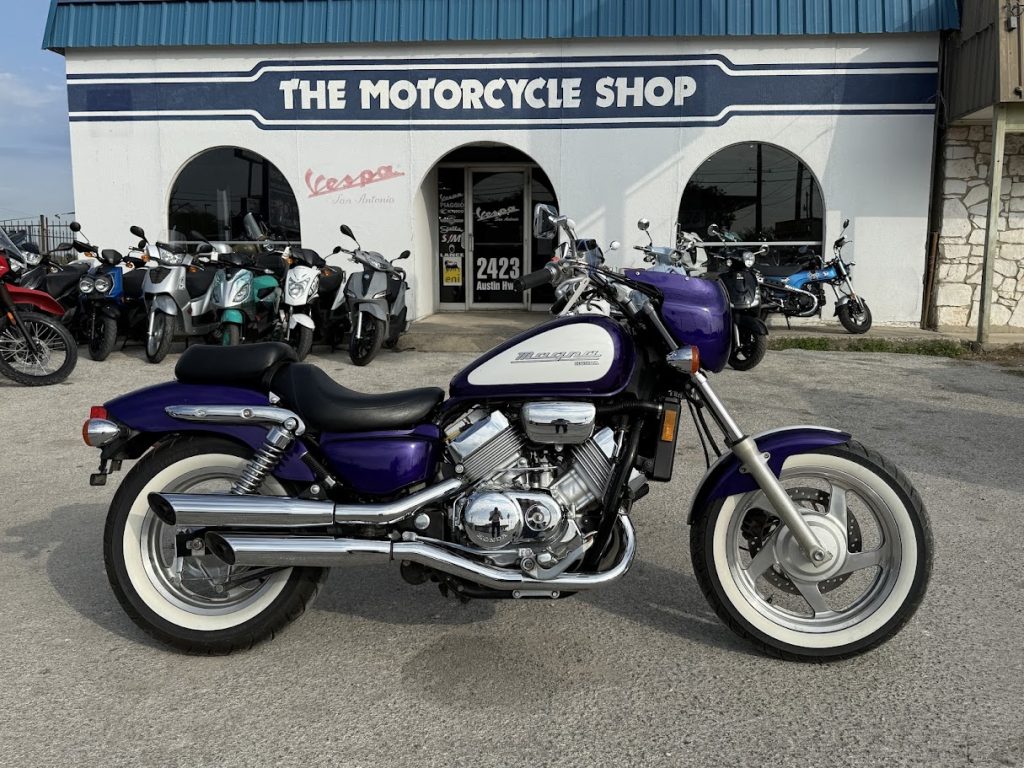 1995 Honda VF750 Magna - Photo 1
