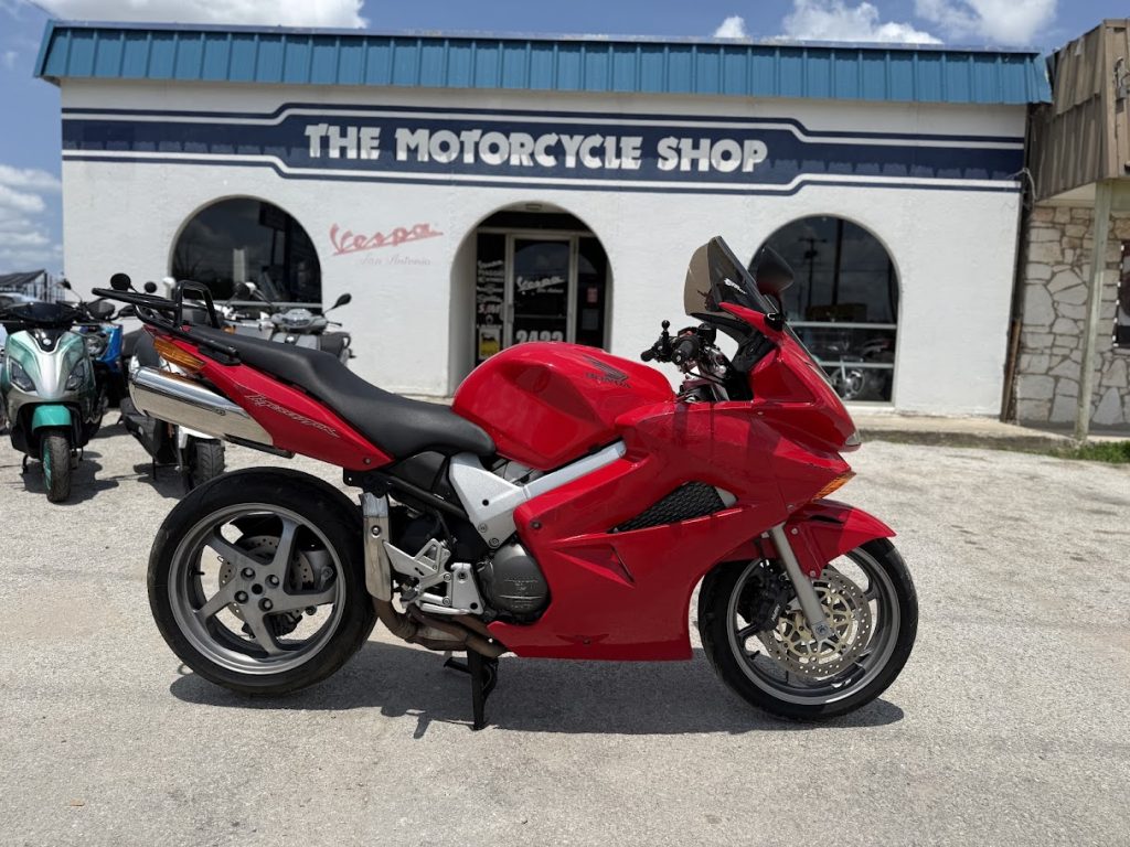 2004 Honda VFR800 Interceptor - Photo 1